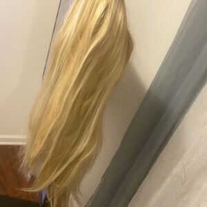 Luxurious Blonde Hair Extension